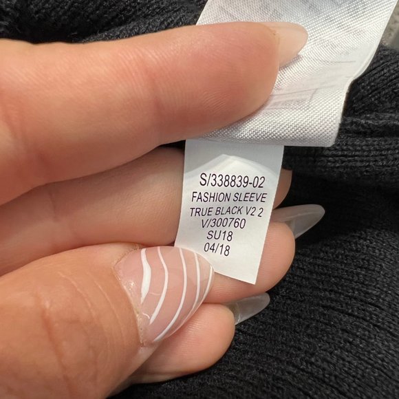 Gap silk blend Women's Pullover Crew Neck Rib Knit Top Bell Sleeve L Black NWT - Picture 7 of 7